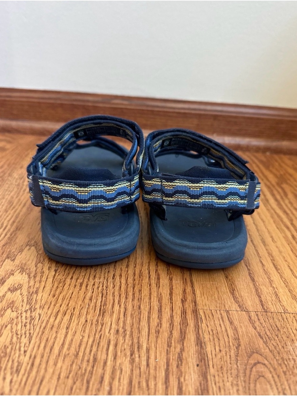 Teva XLT 2 Sandals Kids Size 4 Blue - Picture 4 of 6